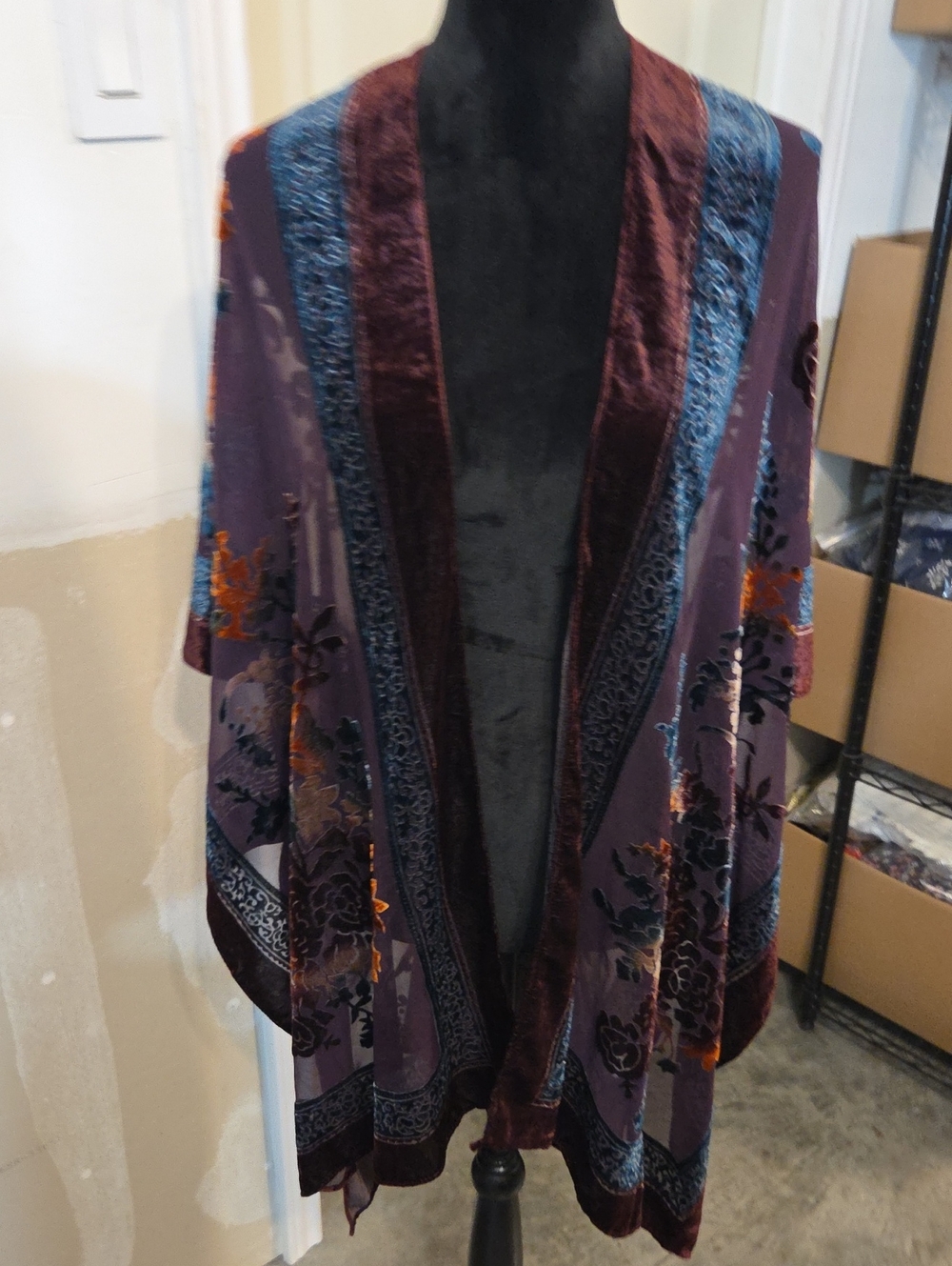 Xy Soreca Plum Floral Velvet-Trim Kimono Shrug Open Lagenlook Bohemian Festival